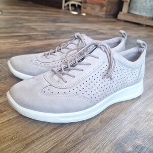 Ecco Women's Taupe Suede Athletic Sneakers